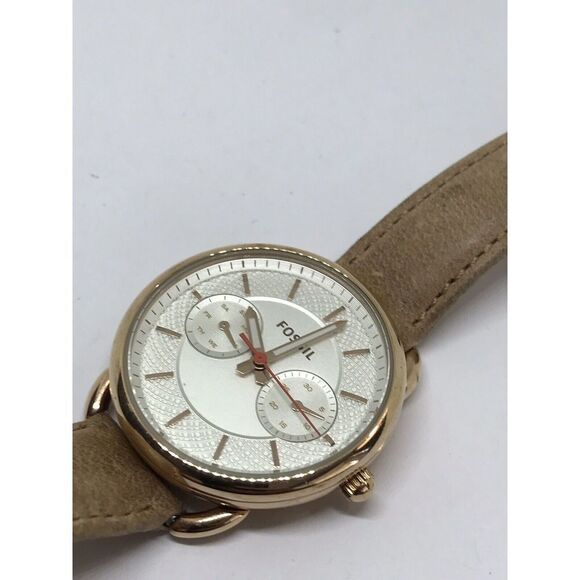 Fossil ES4021 Tailor Women’s Light Brown Leather Analog Dial Genuine Watch Z847 - Picture 2 of 8